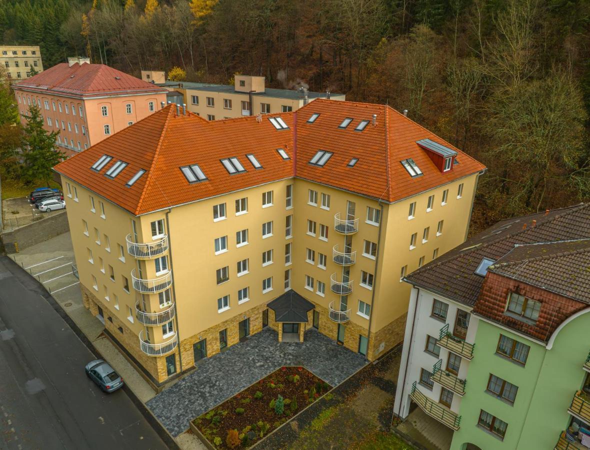 Apartman Claudia - Rezidence K Lanovce Jáchymov Extérieur photo