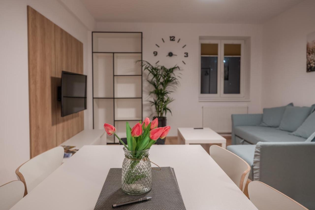 Apartman Claudia - Rezidence K Lanovce Jáchymov Extérieur photo
